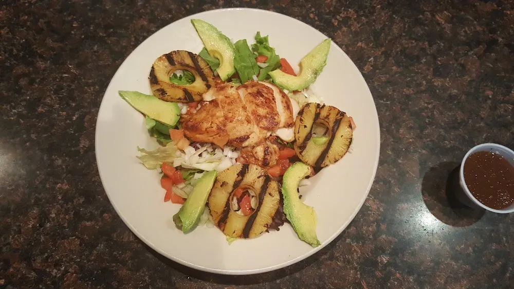 Grilled Pineapple Salad with Citrus Chicken